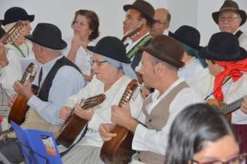 La Gavia procesiona a sus patronos en el último día de su fiesta (Foto Francisco Javier Santana)